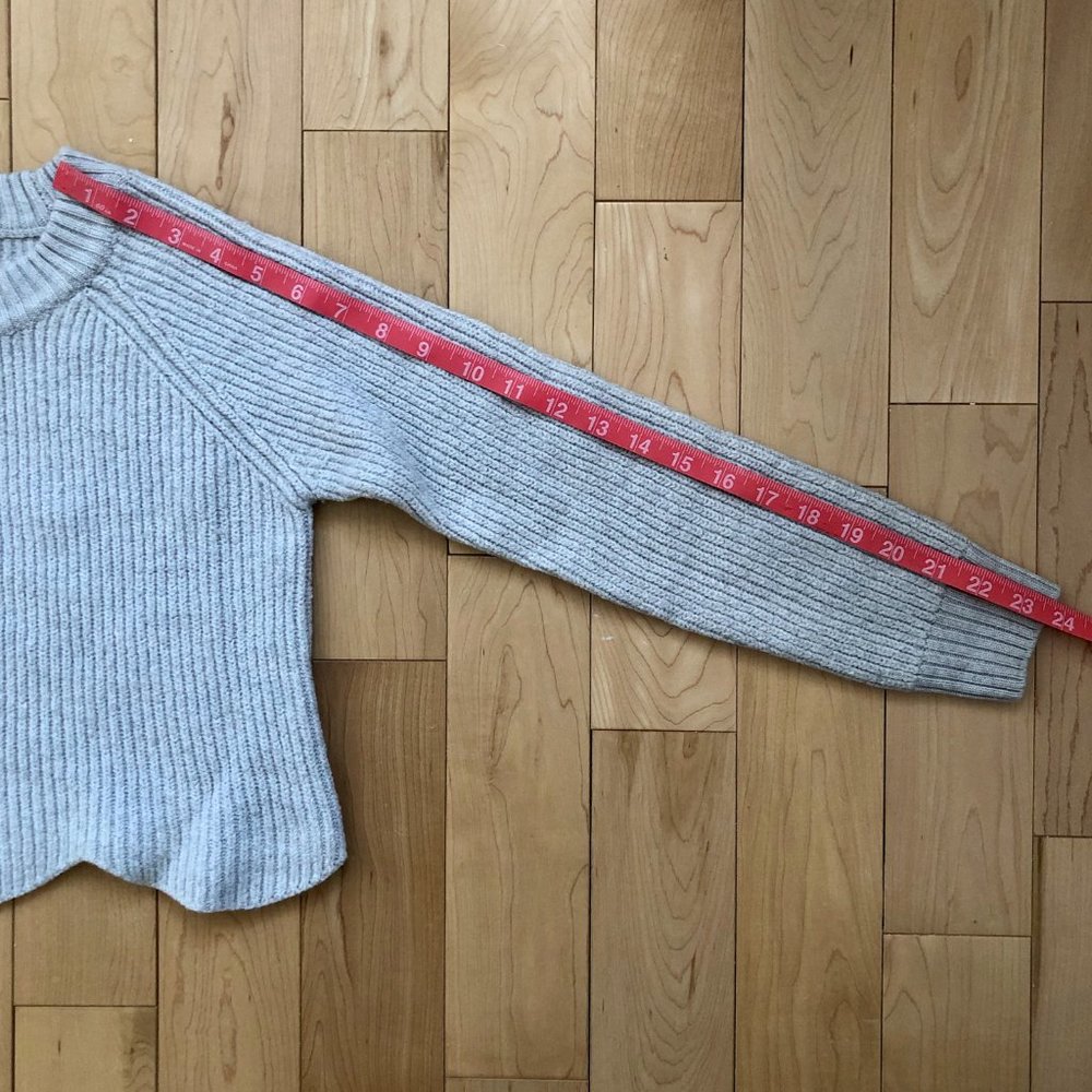Wilfred - Sardou Sweater - Picture 10 of 10
